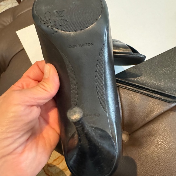 Louis Vuitton Black Leather Peep Toe Pumps Size 8.5 - Picture 6 of 16